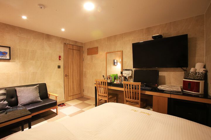 Room 67 of 127