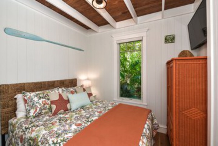 Room 19 of 25