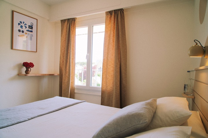 Room 8 of 20
