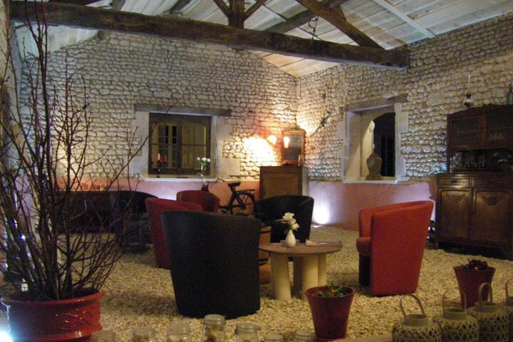 Photo 8