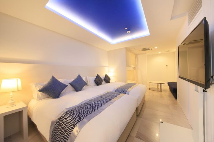 Room 7 of 125
