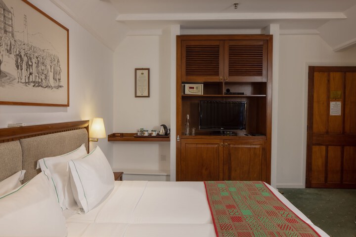 Room 3 of 55