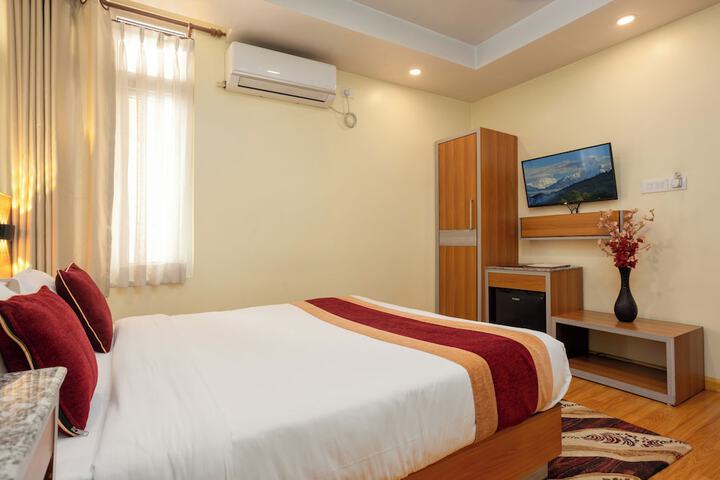 Room 27 of 73
