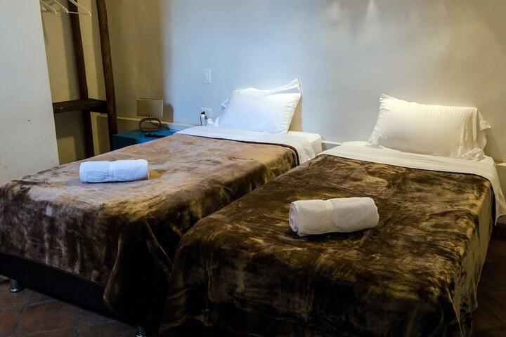 Room 6 of 41