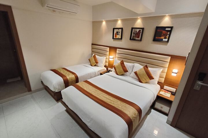 Room 10 of 64