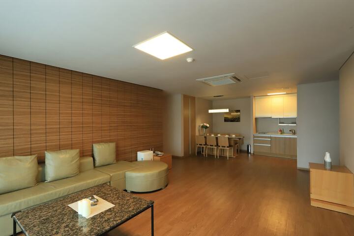 Room 14 of 78