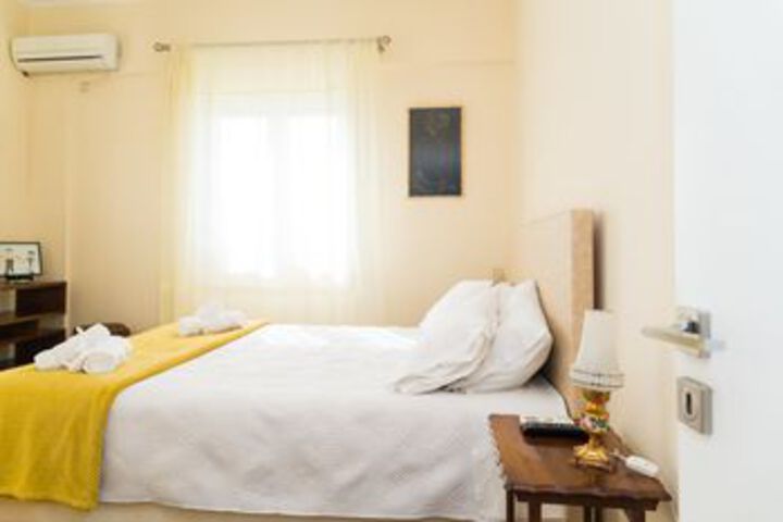 Room 14 of 42