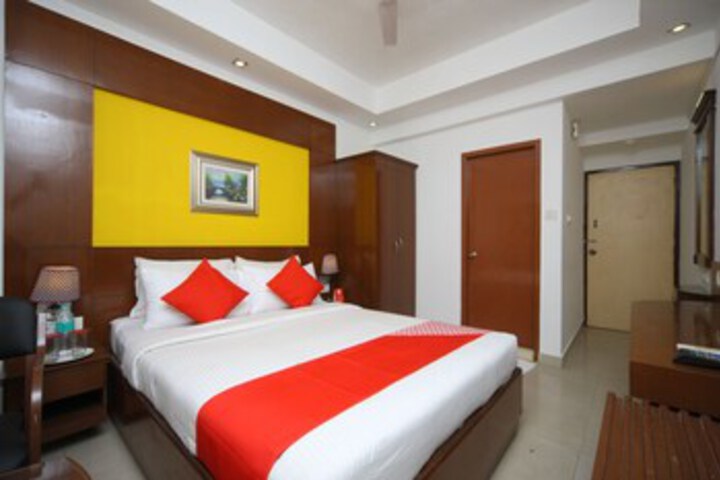 Room 30 of 36