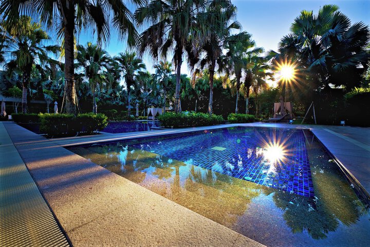 Pool 45 of 106