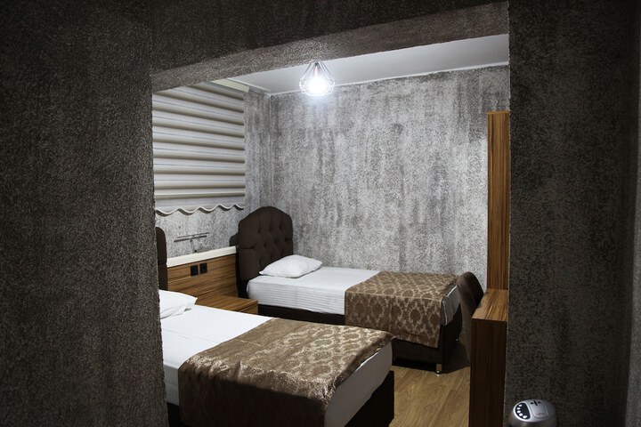 Room 22 of 43