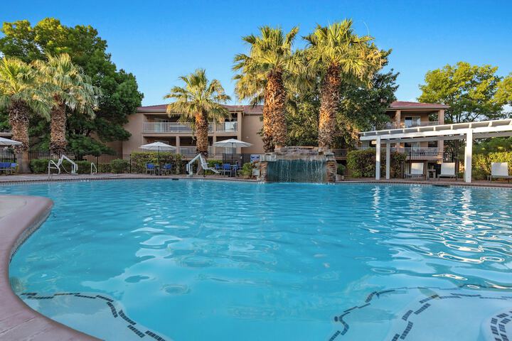Pools & Facilities