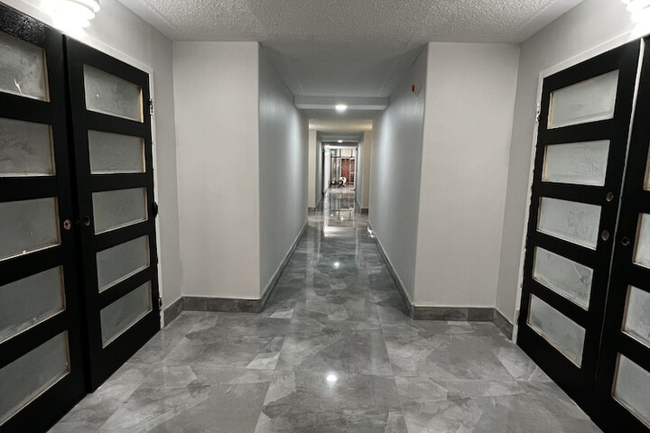 Ballroom/Hall 30 of 42