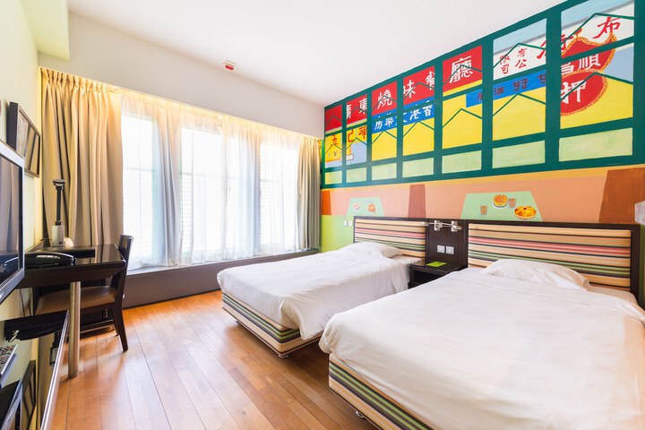 Room 35 of 107