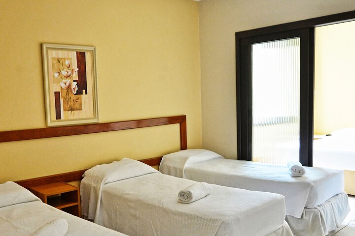 Room 41 of 77