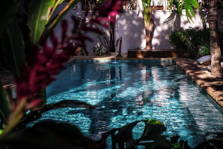 Pool 109 of 190