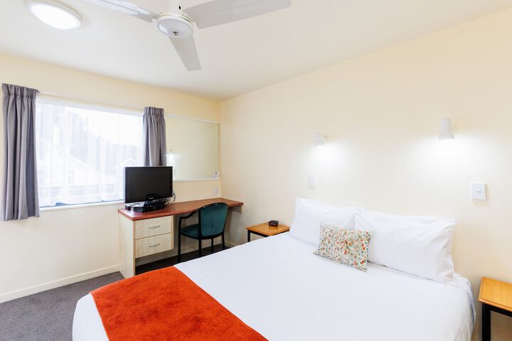 Room 26 of 54