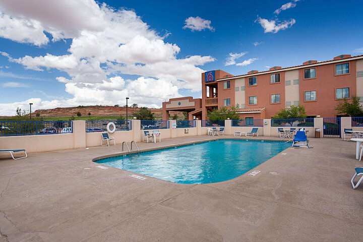 Pool 37 of 59