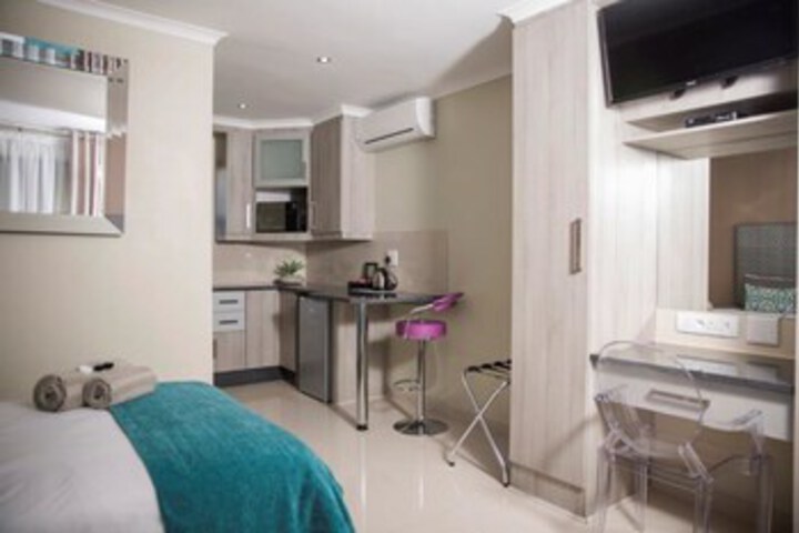 Room 17 of 57