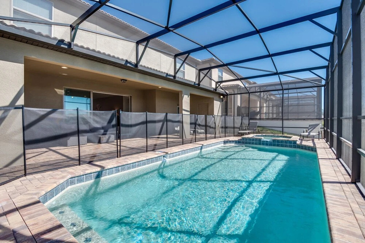 Pool 16 of 28