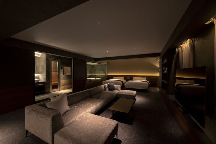 Room 21 of 114