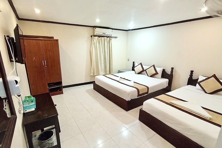 Room 18 of 36