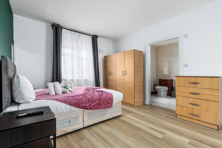 Room 27 of 58