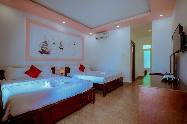 Room 4 of 29