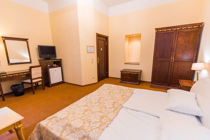Room 70 of 131