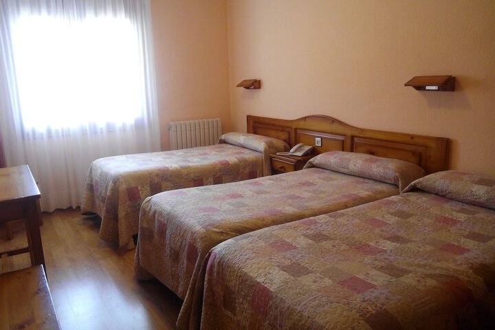 Room 4 of 14