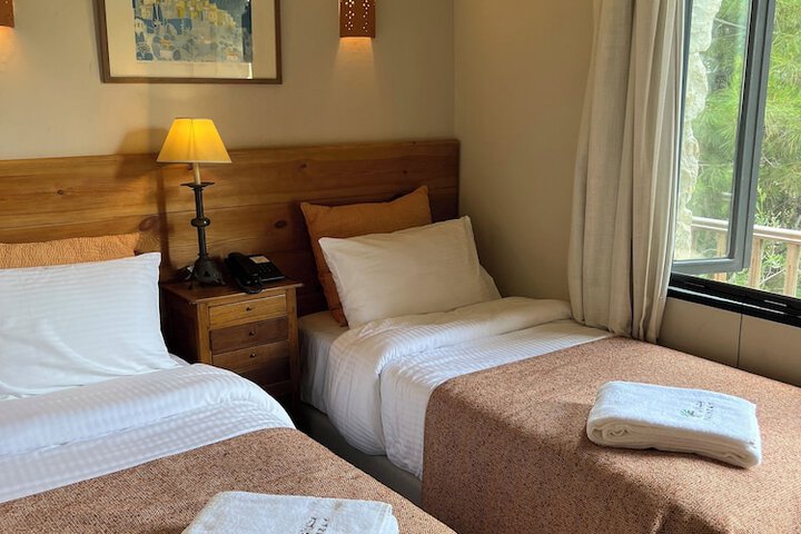 Room 30 of 85