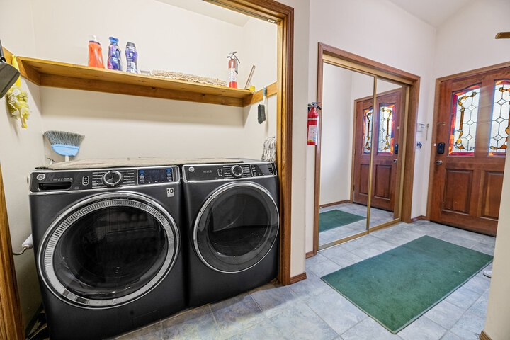 Laundry 31 of 57