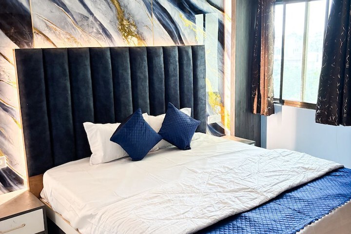 Room 14 of 29