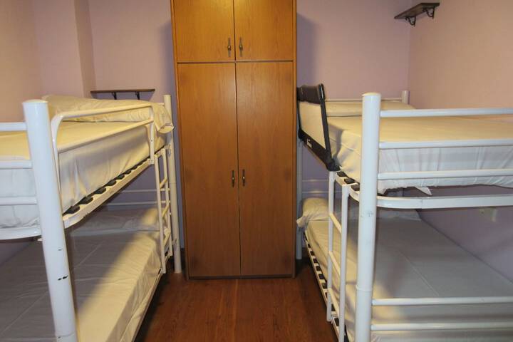 Room 2 of 61