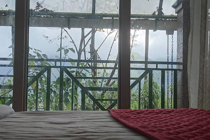 Room 18 of 63