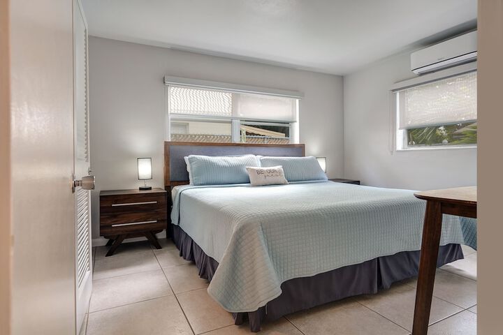 1 Bedroom Deluxe Apartment King Bed Sofa Kitchen Accessible (27 of 42)