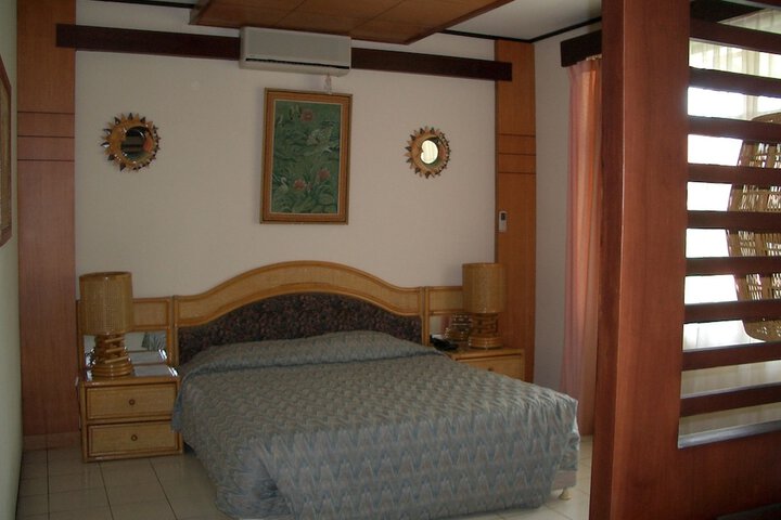 Room 8 of 55