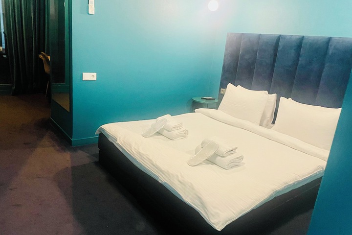 Room 74 of 116