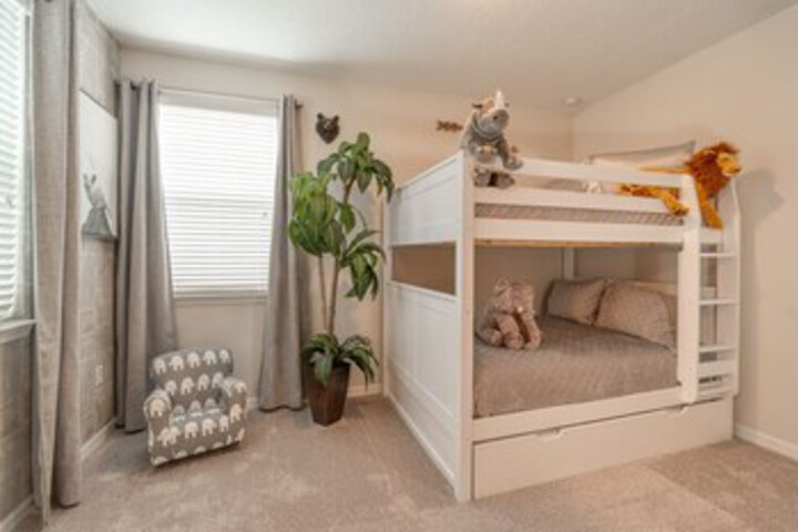 Room 183 of 225