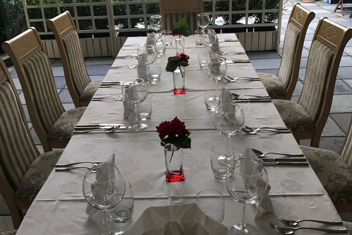 Dining 53 of 55