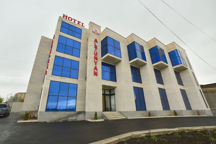 Altunyan Hotel