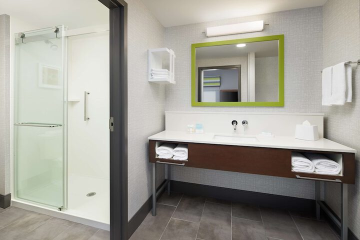 Bathroom shower