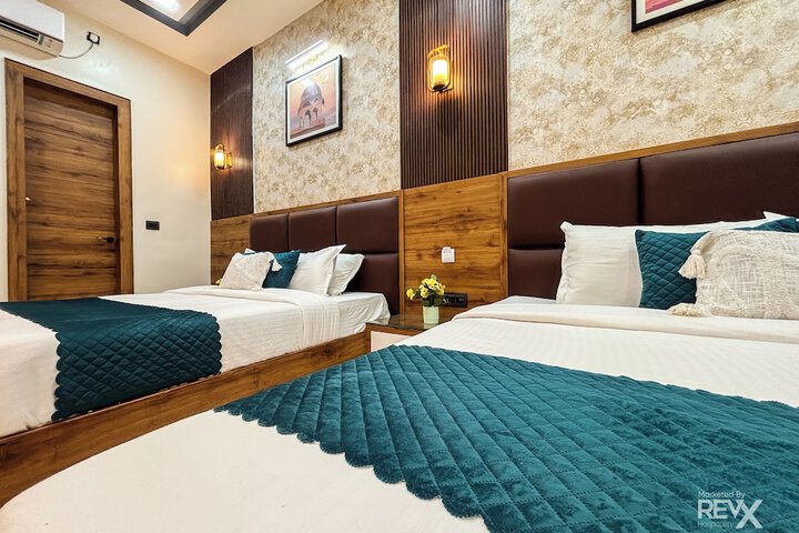 Room 32 of 57