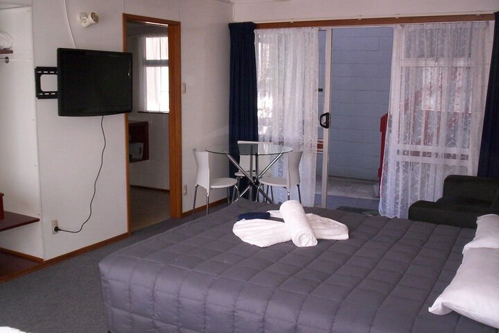 Room 9 of 27