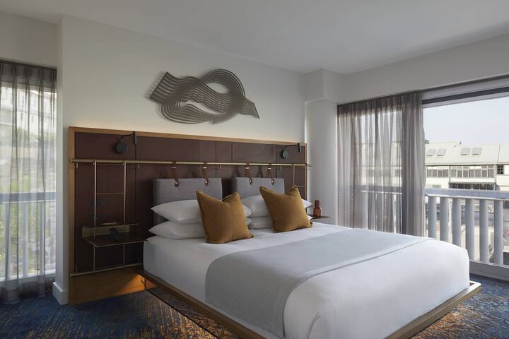 Room 48 of 164