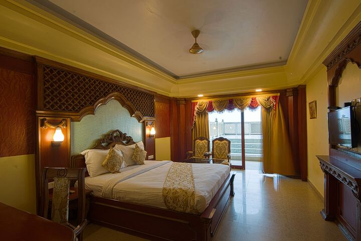 Room 5 of 21