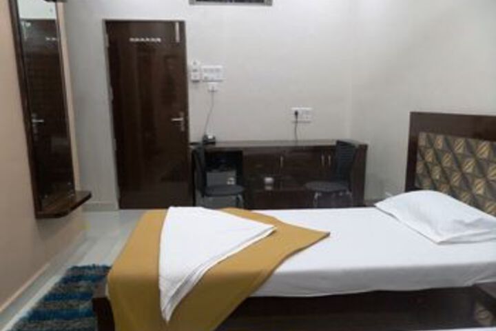 Room 20 of 26