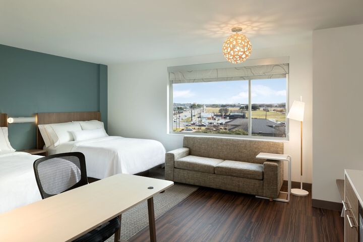Room 7 of 38