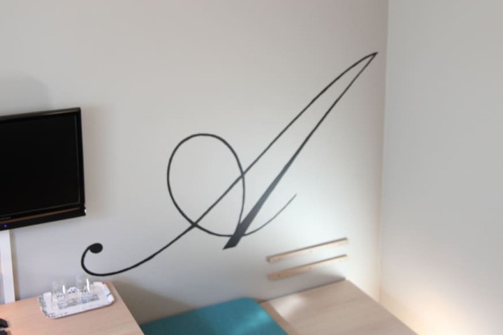 Room 35 of 97