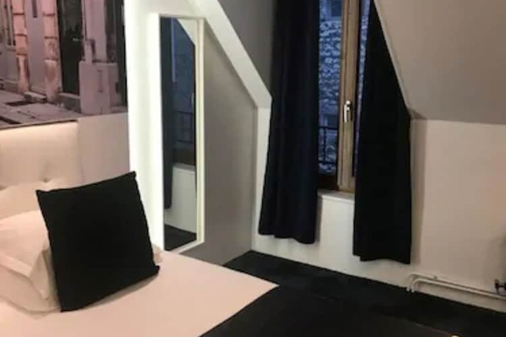 Room 57 of 173