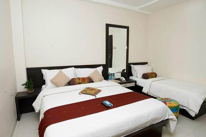 Room 20 of 33